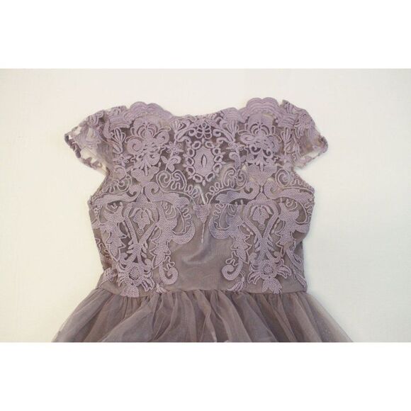 NWT Chi Chi London Lilac Lace Dress - Picture 2 of 8